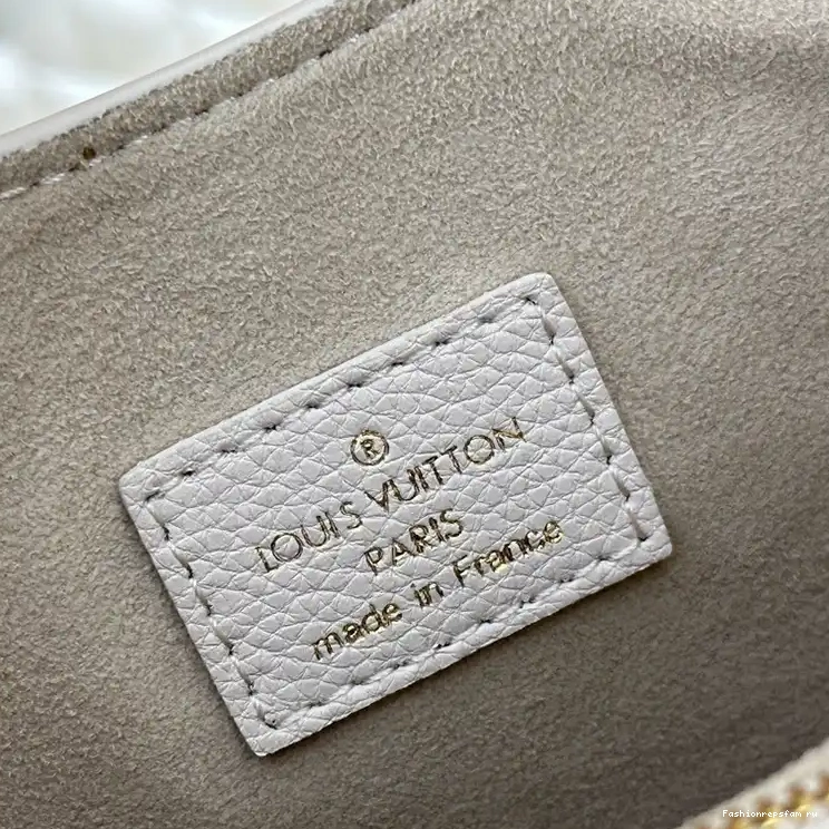 Fashionrepsfam ru Bags LV 2407YZ0215 0516